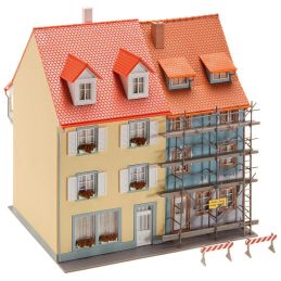 Maisons petite ville+echafaudage