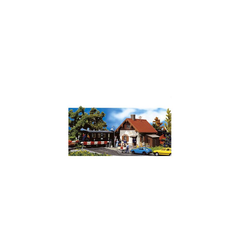Maison garde barriere